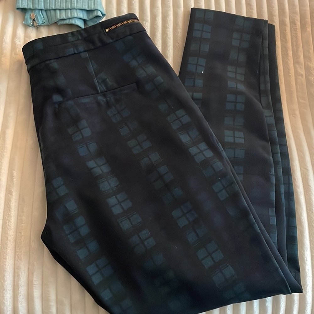 H&M medium rise pants